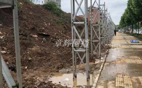 地鐵圍擋是否還有改進(jìn)的空間？