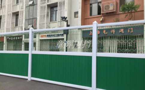 地鐵圍擋與周邊建筑物和道路之間的距離和間隔是否會影響地鐵站的采光和通風(fēng)？（地鐵圍擋對于地鐵站內(nèi)部環(huán)境的影響）