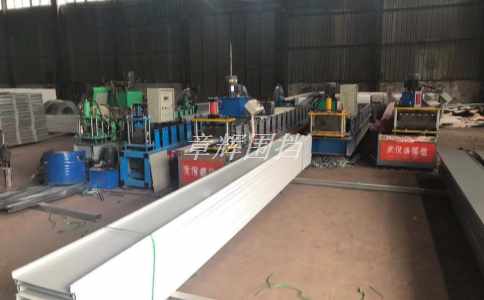 地鐵圍擋在交通安全方面的性能如何評估和提升？